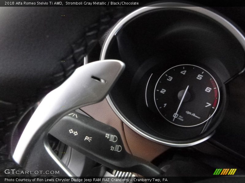 Stromboli Gray Metallic / Black/Chocolate 2018 Alfa Romeo Stelvio Ti AWD