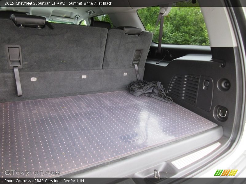 Summit White / Jet Black 2015 Chevrolet Suburban LT 4WD