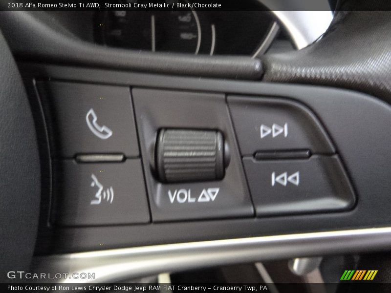 Stromboli Gray Metallic / Black/Chocolate 2018 Alfa Romeo Stelvio Ti AWD