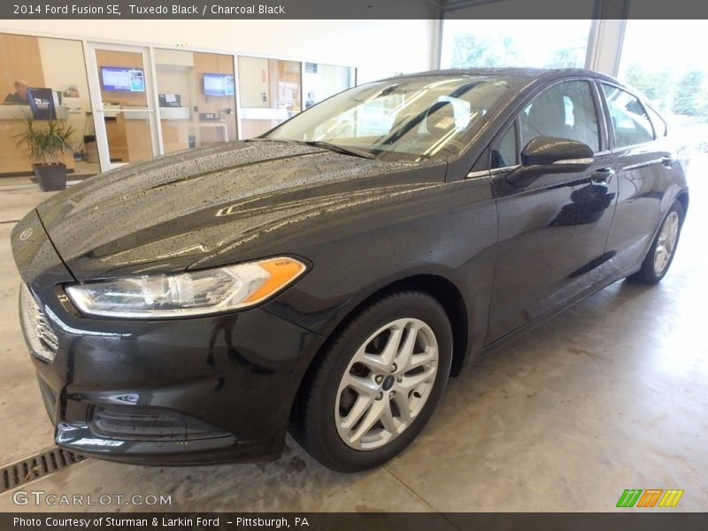 Tuxedo Black / Charcoal Black 2014 Ford Fusion SE
