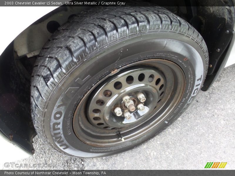 Ultra Silver Metallic / Graphite Gray 2003 Chevrolet Cavalier LS Sedan