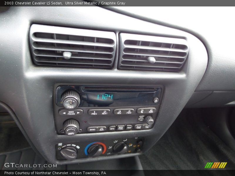 Ultra Silver Metallic / Graphite Gray 2003 Chevrolet Cavalier LS Sedan