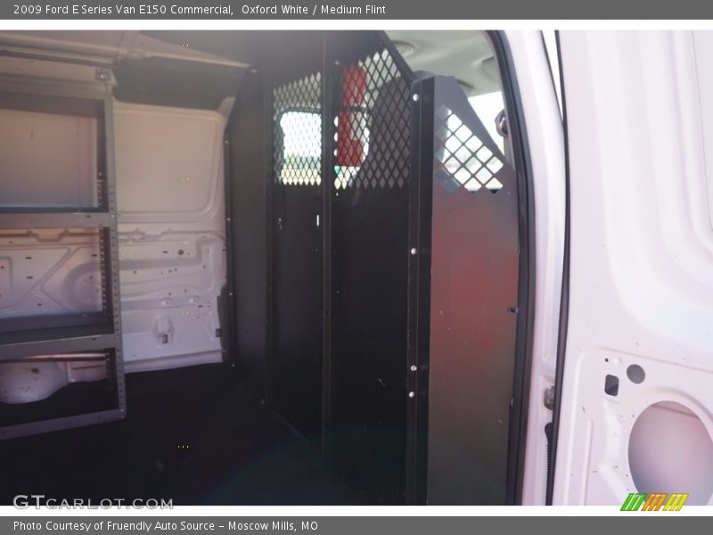 Oxford White / Medium Flint 2009 Ford E Series Van E150 Commercial