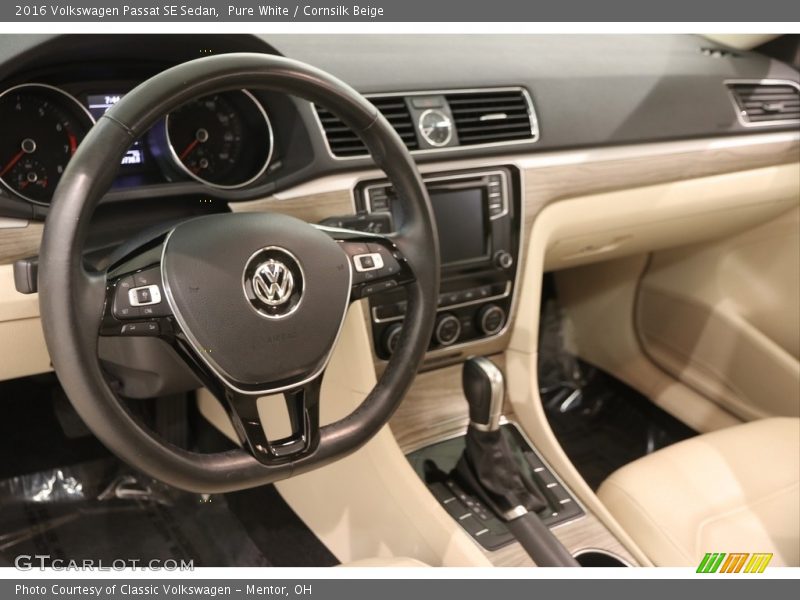 Dashboard of 2016 Passat SE Sedan