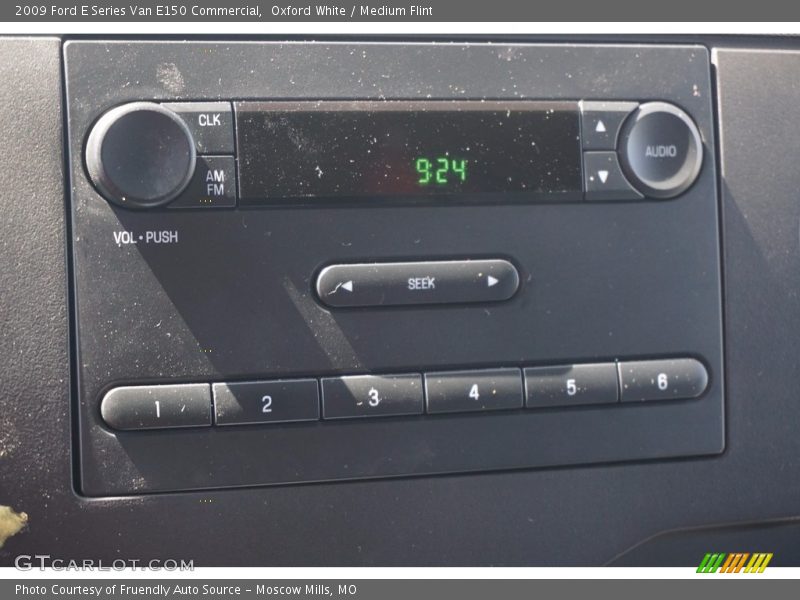Oxford White / Medium Flint 2009 Ford E Series Van E150 Commercial
