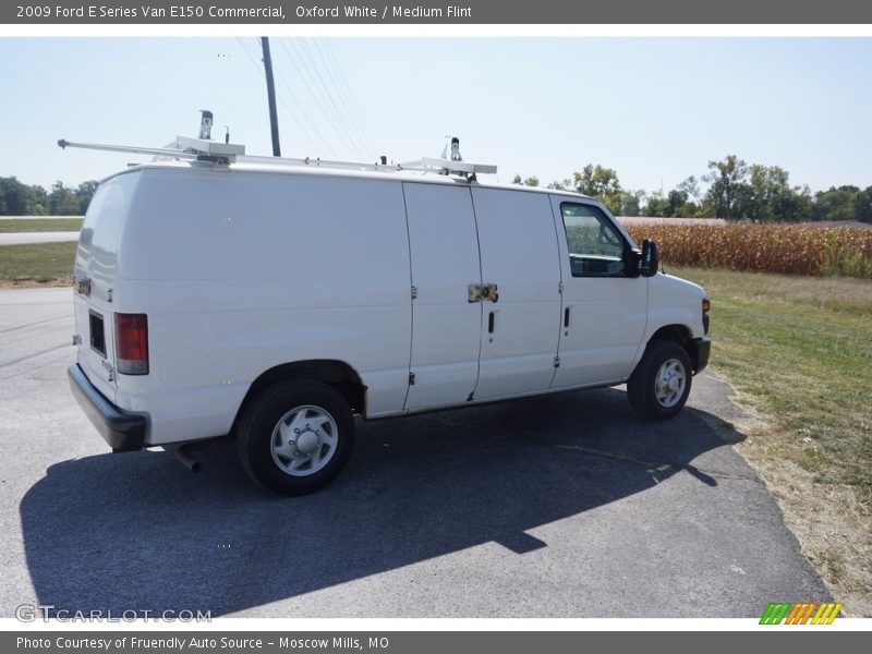 Oxford White / Medium Flint 2009 Ford E Series Van E150 Commercial