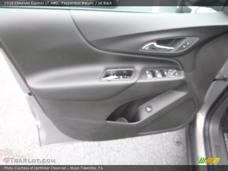 Pepperdust Metallic / Jet Black 2018 Chevrolet Equinox LT AWD