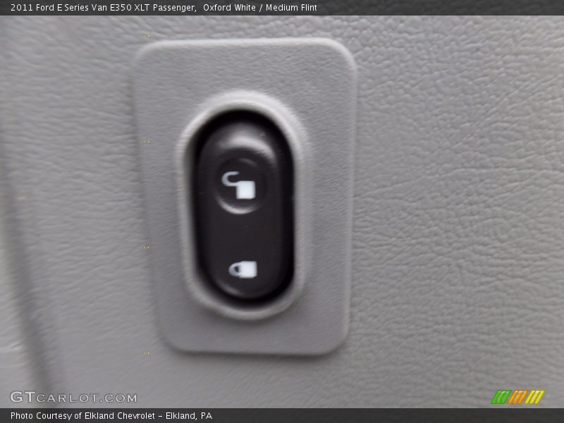 Oxford White / Medium Flint 2011 Ford E Series Van E350 XLT Passenger
