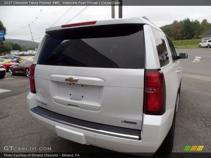 Iridescent Pearl Tricoat / Cocoa/Dune 2017 Chevrolet Tahoe Premier 4WD