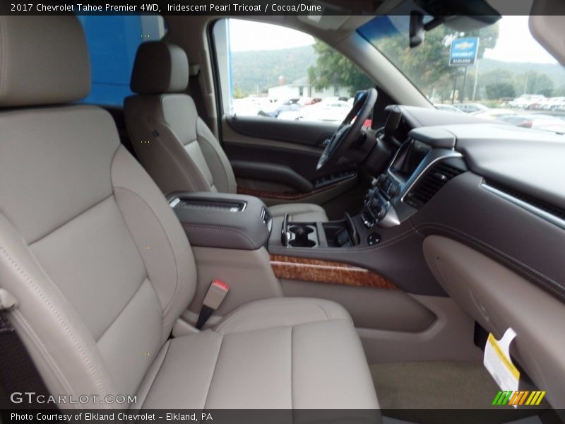 Iridescent Pearl Tricoat / Cocoa/Dune 2017 Chevrolet Tahoe Premier 4WD