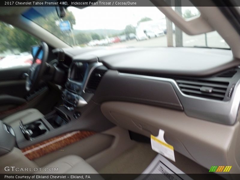Iridescent Pearl Tricoat / Cocoa/Dune 2017 Chevrolet Tahoe Premier 4WD