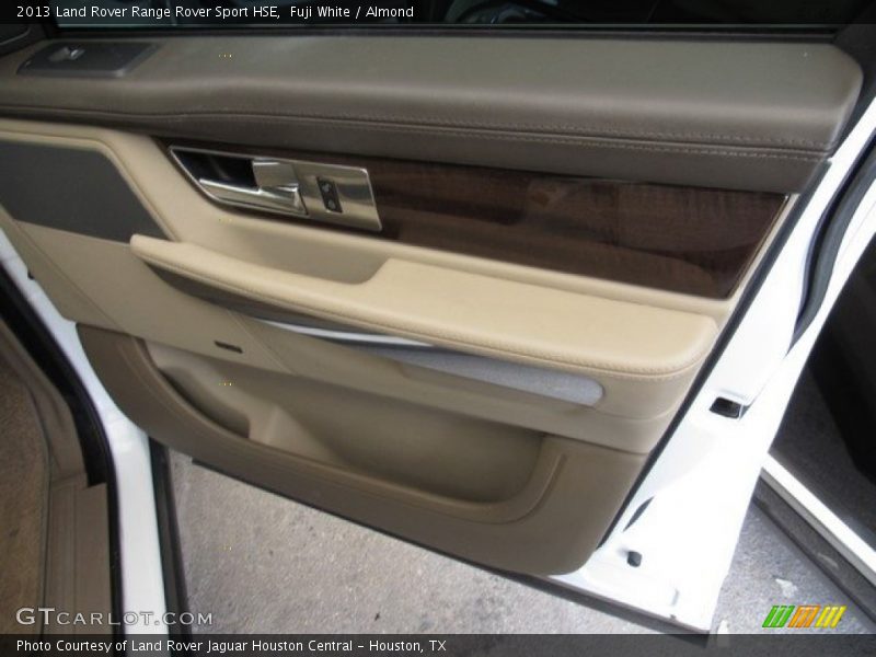 Fuji White / Almond 2013 Land Rover Range Rover Sport HSE