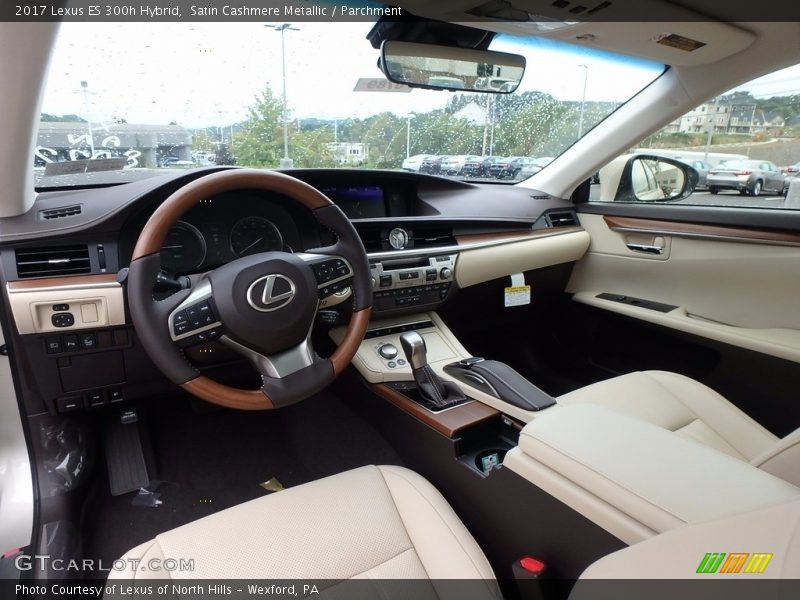 Satin Cashmere Metallic / Parchment 2017 Lexus ES 300h Hybrid