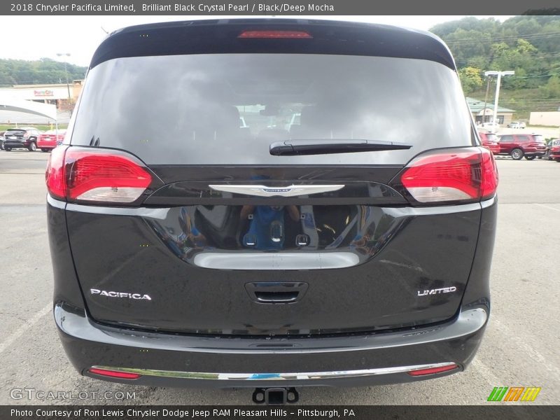 Brilliant Black Crystal Pearl / Black/Deep Mocha 2018 Chrysler Pacifica Limited