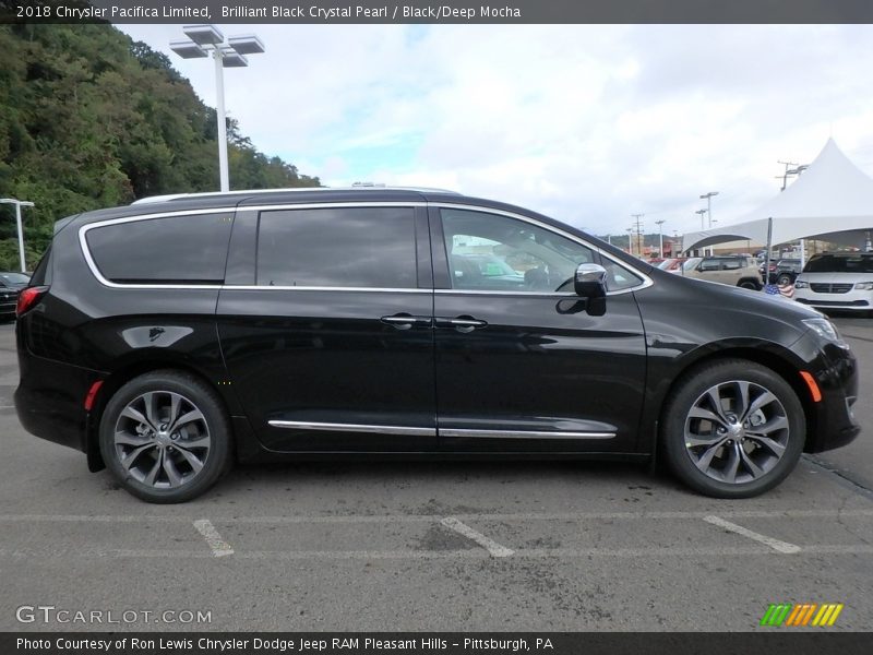 Brilliant Black Crystal Pearl / Black/Deep Mocha 2018 Chrysler Pacifica Limited
