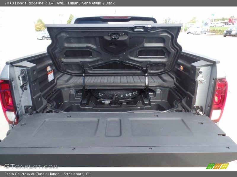 Lunar Silver Metallic / Black 2018 Honda Ridgeline RTL-T AWD