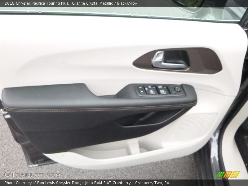 Granite Crystal Metallic / Black/Alloy 2018 Chrysler Pacifica Touring Plus