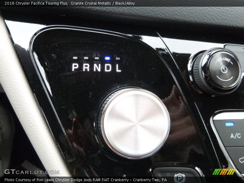Granite Crystal Metallic / Black/Alloy 2018 Chrysler Pacifica Touring Plus