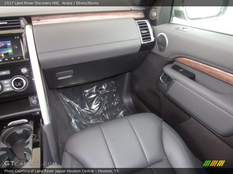 Aruba / Ebony/Ebony 2017 Land Rover Discovery HSE