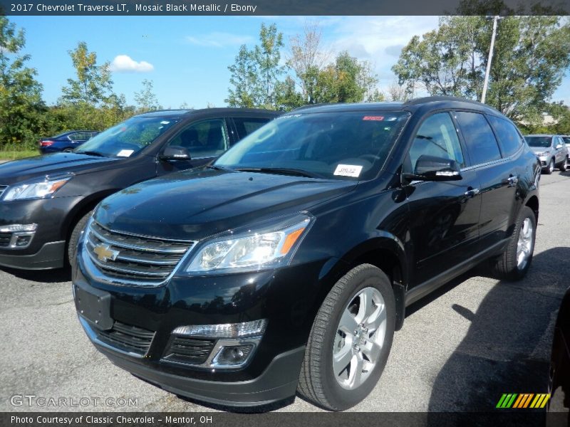 Mosaic Black Metallic / Ebony 2017 Chevrolet Traverse LT