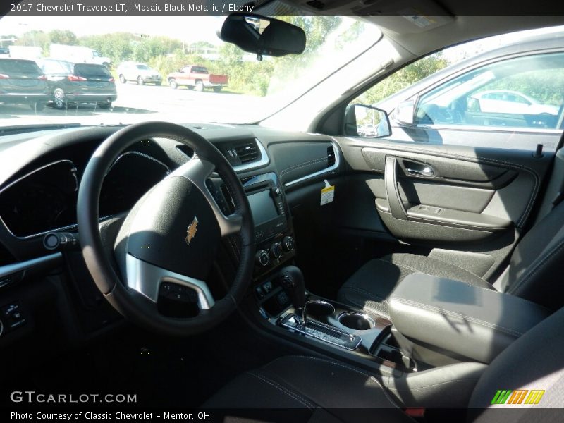 Mosaic Black Metallic / Ebony 2017 Chevrolet Traverse LT