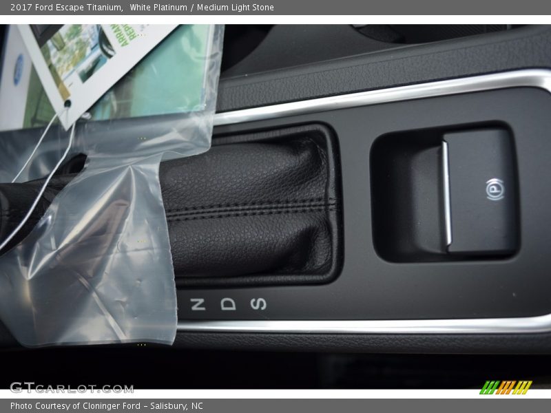 White Platinum / Medium Light Stone 2017 Ford Escape Titanium