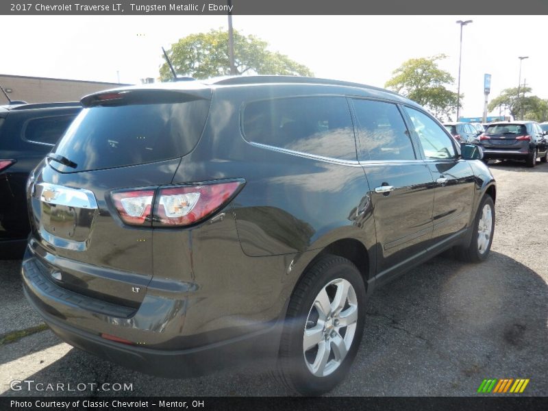 Tungsten Metallic / Ebony 2017 Chevrolet Traverse LT