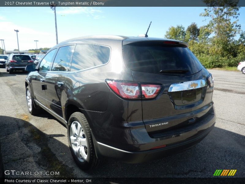 Tungsten Metallic / Ebony 2017 Chevrolet Traverse LT