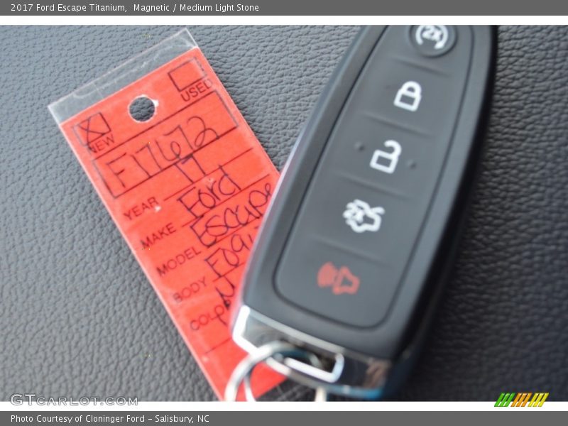 Magnetic / Medium Light Stone 2017 Ford Escape Titanium