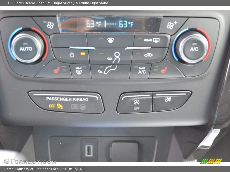 Ingot Silver / Medium Light Stone 2017 Ford Escape Titanium