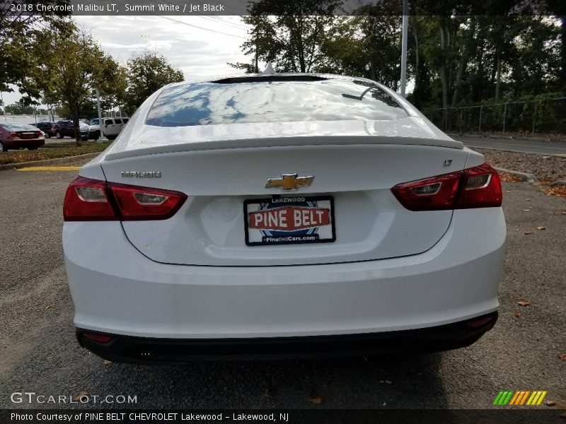 Summit White / Jet Black 2018 Chevrolet Malibu LT