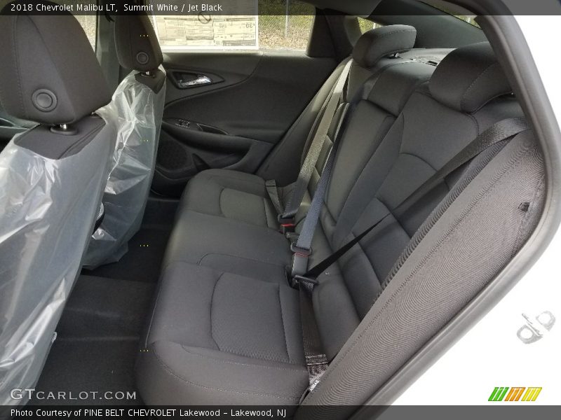 Summit White / Jet Black 2018 Chevrolet Malibu LT