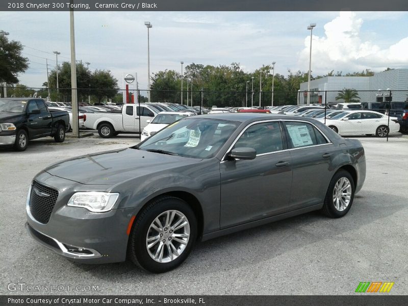 Ceramic Grey / Black 2018 Chrysler 300 Touring
