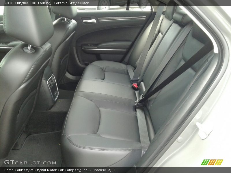 Ceramic Grey / Black 2018 Chrysler 300 Touring
