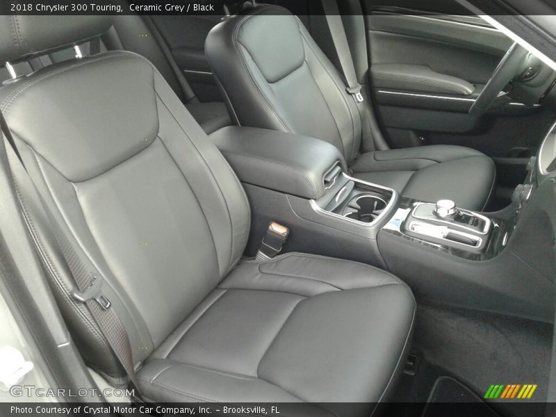 Ceramic Grey / Black 2018 Chrysler 300 Touring