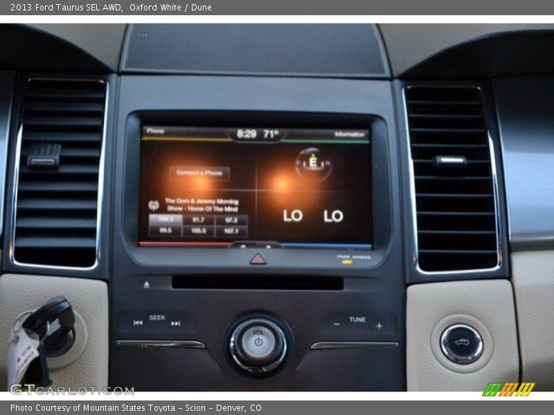 Oxford White / Dune 2013 Ford Taurus SEL AWD