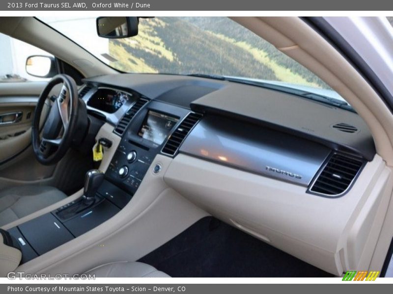 Oxford White / Dune 2013 Ford Taurus SEL AWD