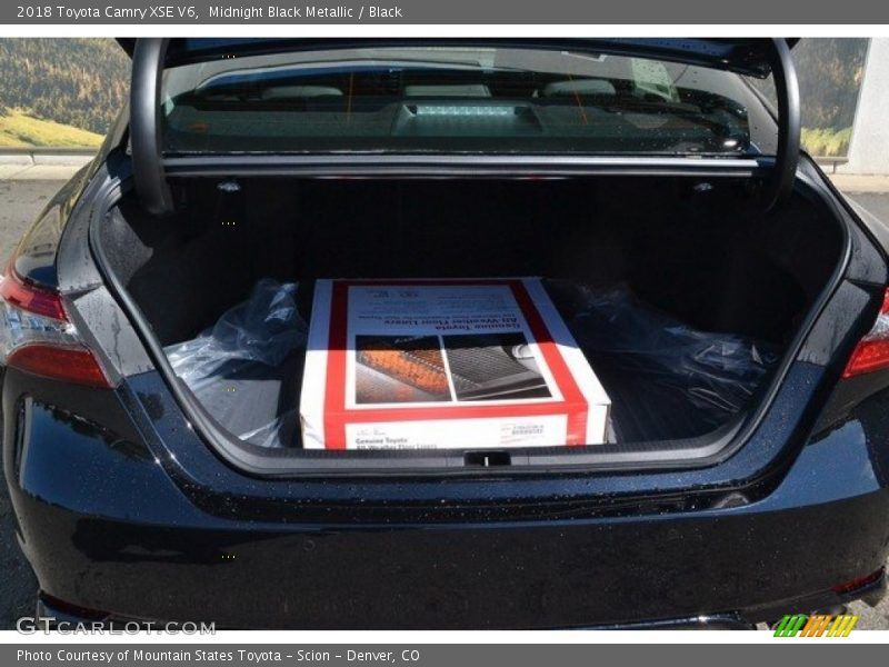 Midnight Black Metallic / Black 2018 Toyota Camry XSE V6