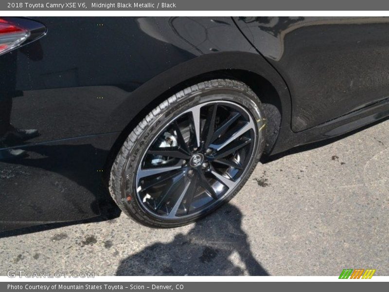 Midnight Black Metallic / Black 2018 Toyota Camry XSE V6