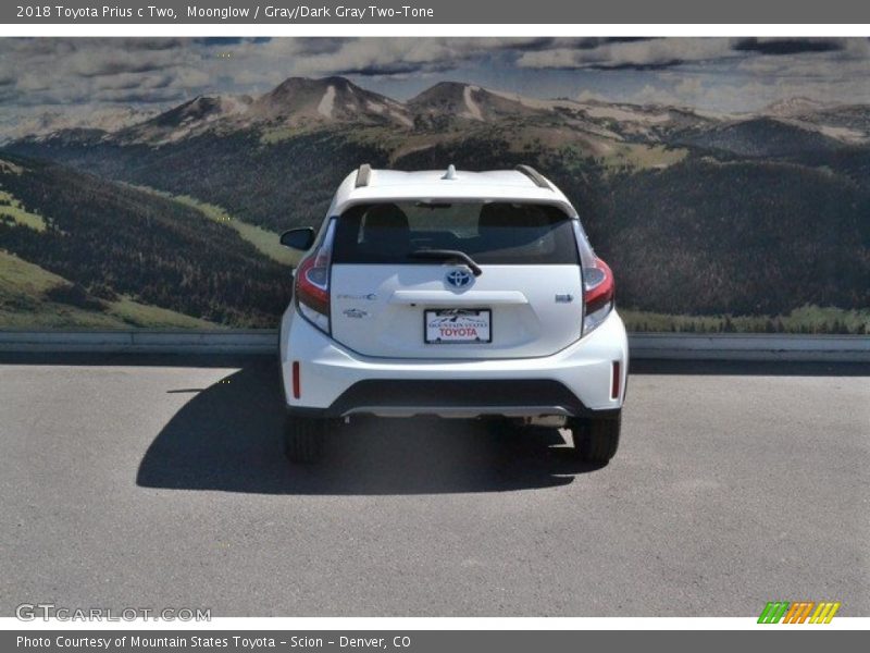 Moonglow / Gray/Dark Gray Two-Tone 2018 Toyota Prius c Two