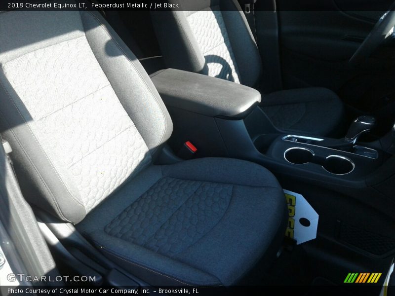 Pepperdust Metallic / Jet Black 2018 Chevrolet Equinox LT