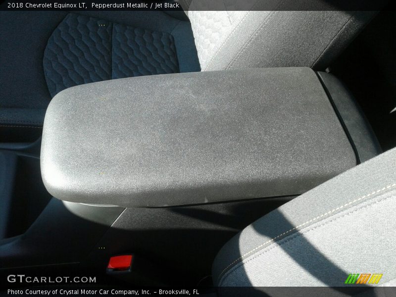 Pepperdust Metallic / Jet Black 2018 Chevrolet Equinox LT