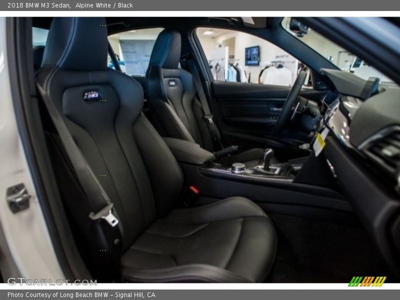 Alpine White / Black 2018 BMW M3 Sedan