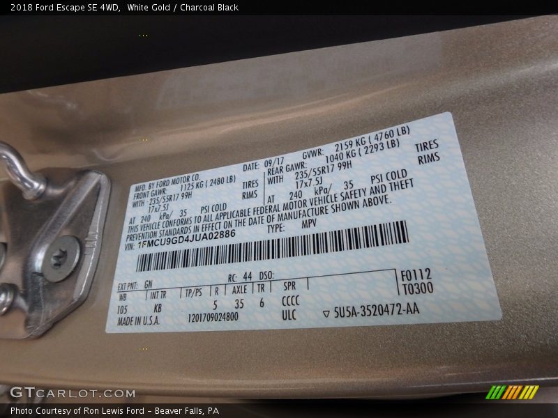 White Gold / Charcoal Black 2018 Ford Escape SE 4WD