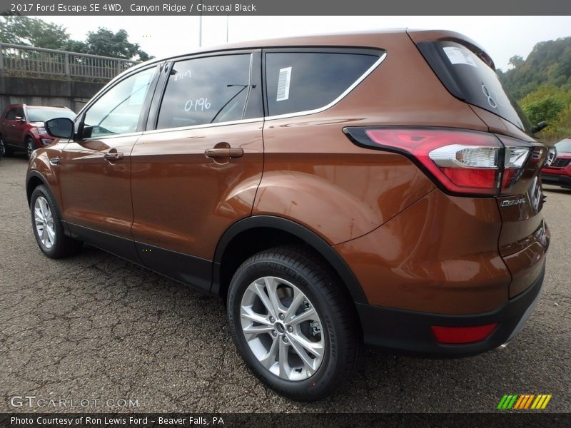 Canyon Ridge / Charcoal Black 2017 Ford Escape SE 4WD