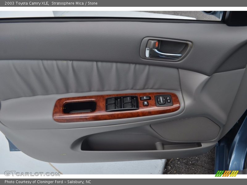 Stratosphere Mica / Stone 2003 Toyota Camry XLE