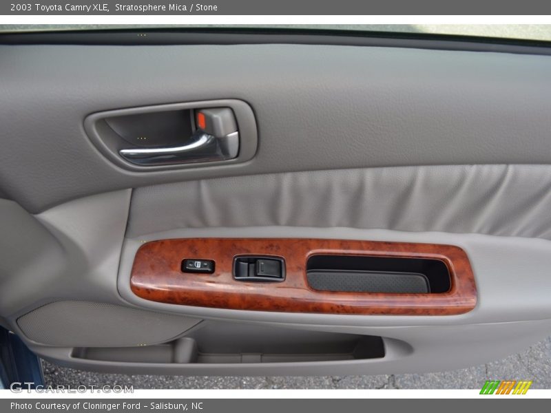 Stratosphere Mica / Stone 2003 Toyota Camry XLE