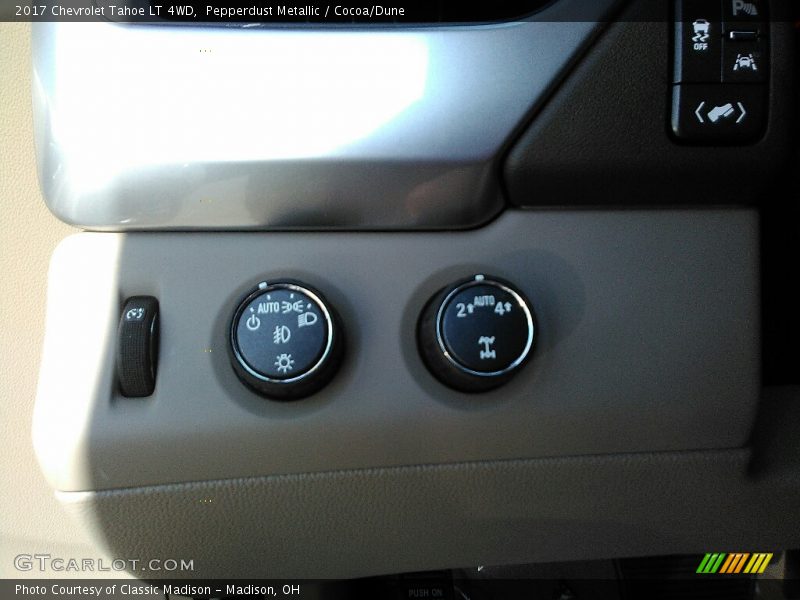 Pepperdust Metallic / Cocoa/Dune 2017 Chevrolet Tahoe LT 4WD