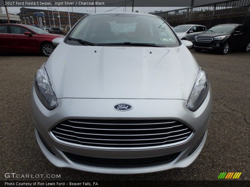 Ingot Silver / Charcoal Black 2017 Ford Fiesta S Sedan