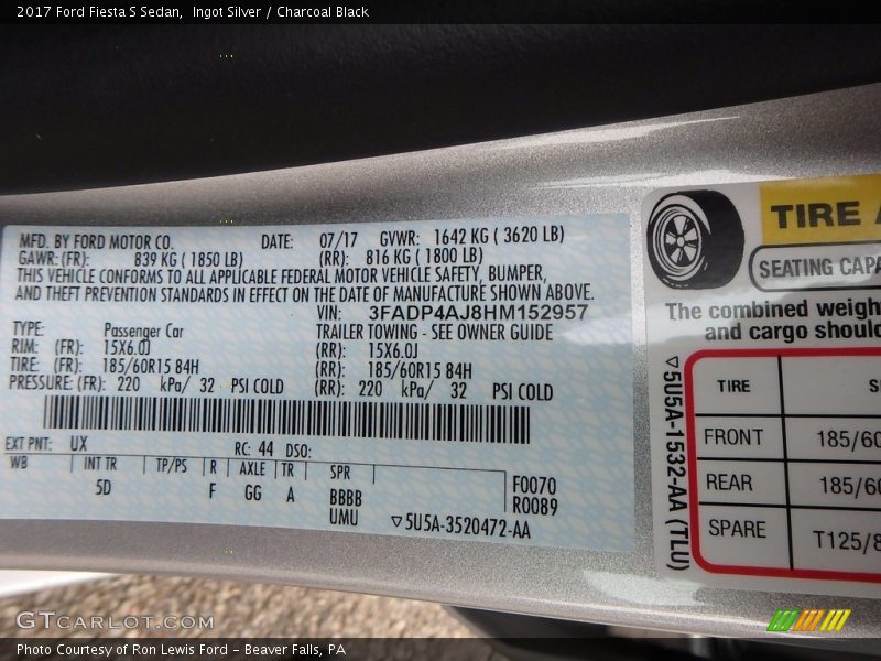 Ingot Silver / Charcoal Black 2017 Ford Fiesta S Sedan